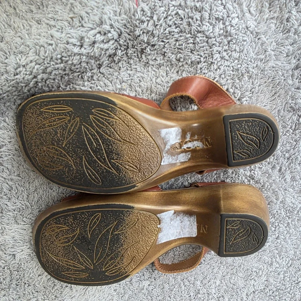 Naot Brown Leather Floral Laser Cutout Adj Strap Wedge Heeled Sandals EU 40 US 9